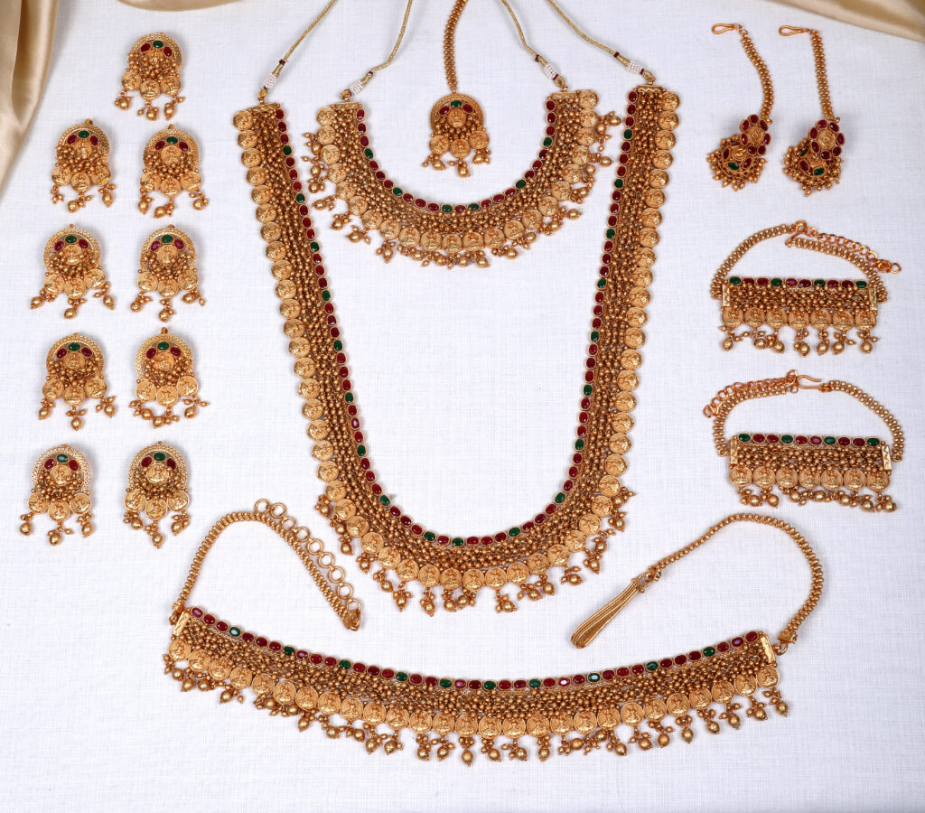 temple jewellery for dance bharatanatyam