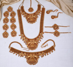 temple jewellery for dance bharatanatyam